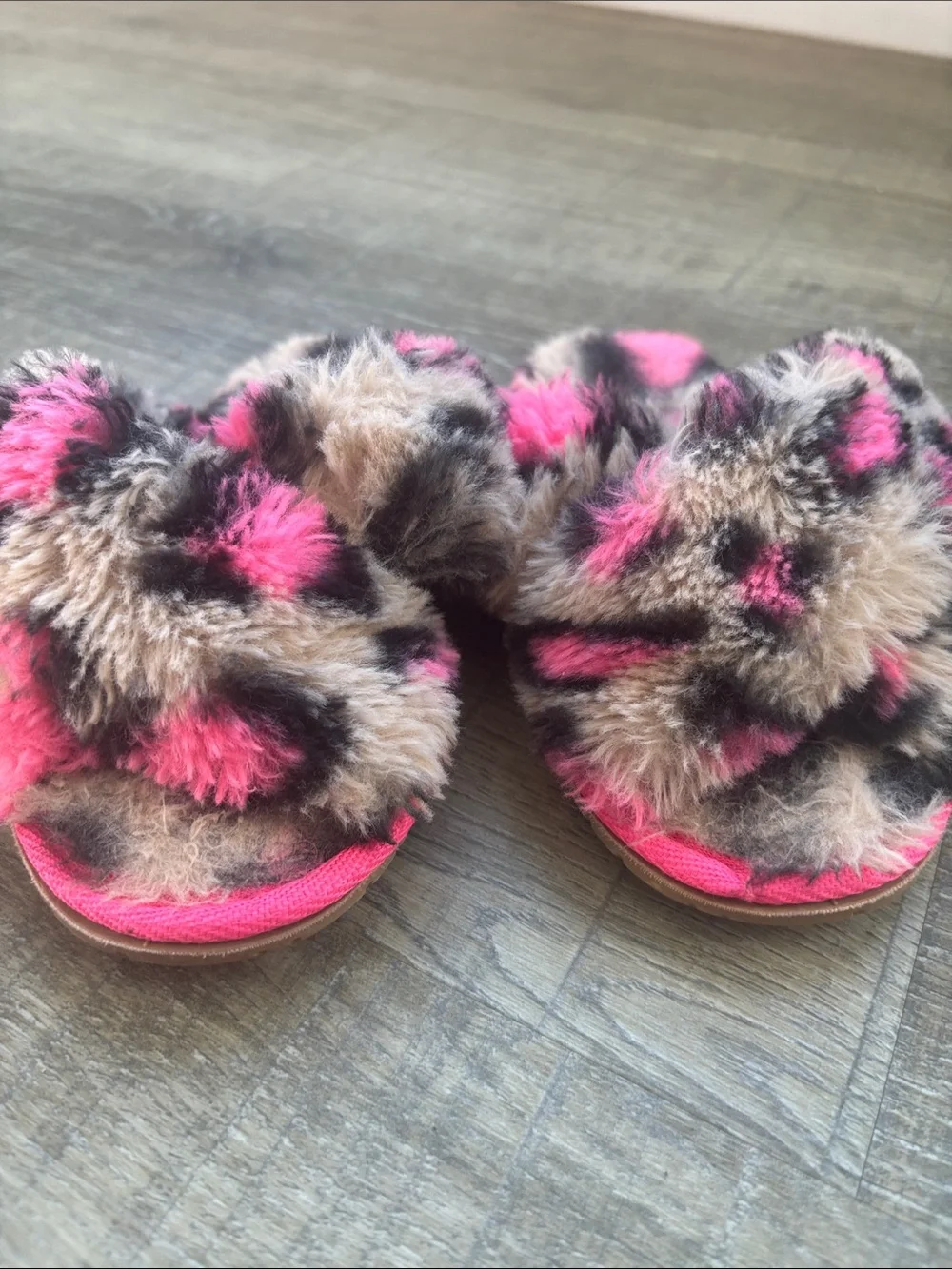 Size11-12Y Kids Faux Fur Leopard Slide Slippers - Pink